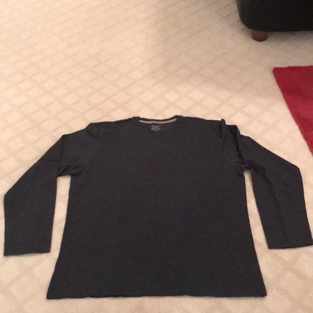 Banana Republic long sleeve fitted crew sweater.
